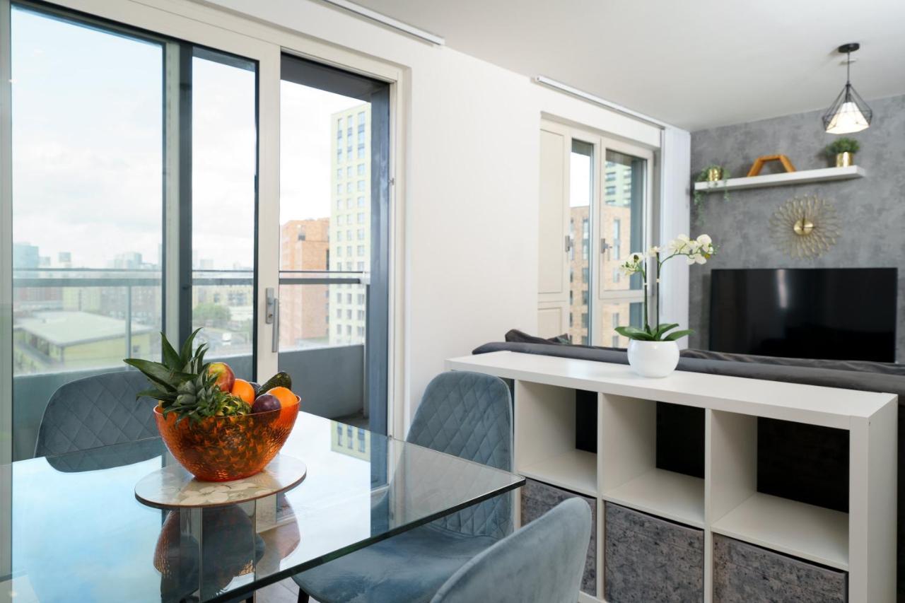Appartamento Stylish Fully-equipped One Bedroom With Extra Sofa Bed, Free Secure Parking, Onsite Gym, 24hr Security & Concierge
